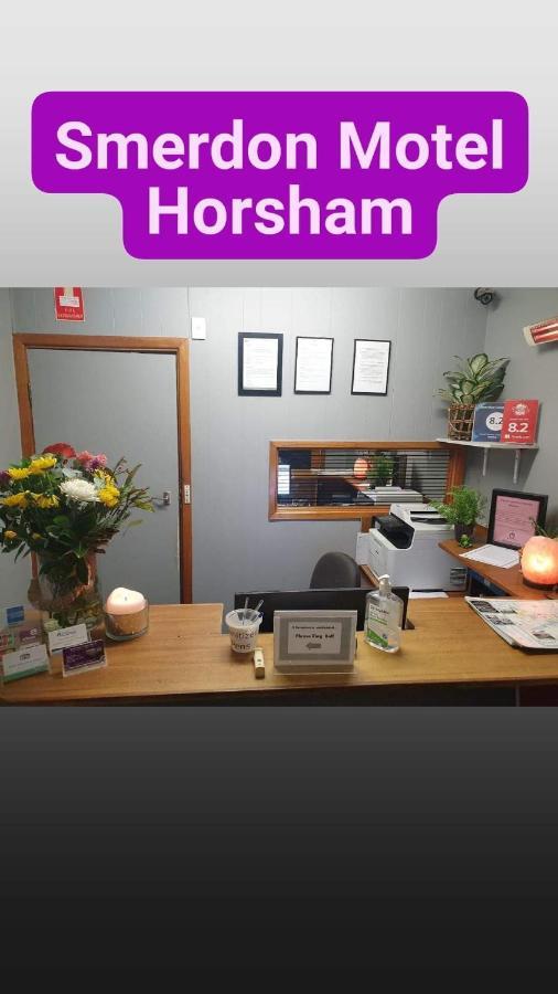 Smerdon Lodge Motel Horsham Esterno foto
