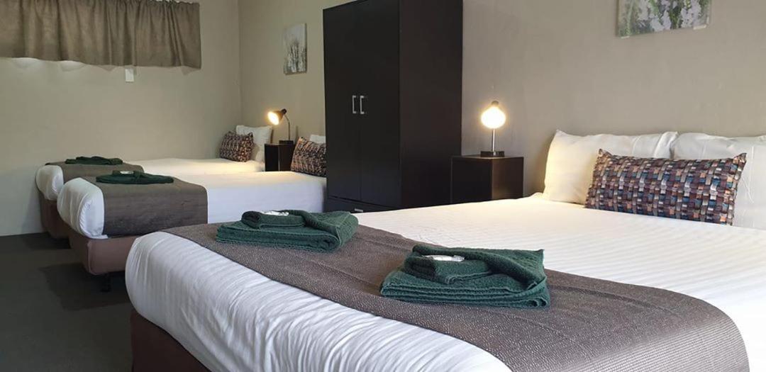 Smerdon Lodge Motel Horsham Esterno foto